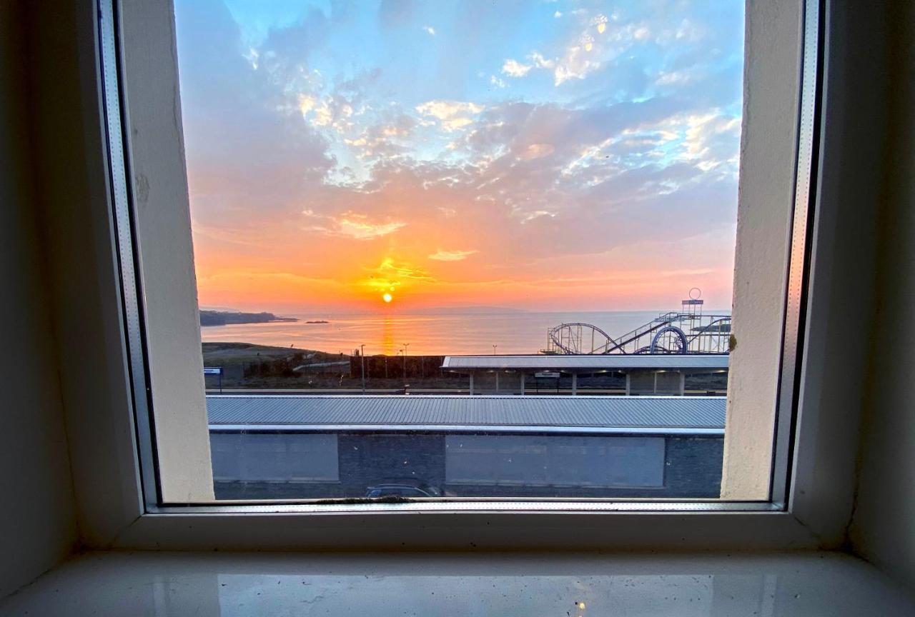 Entire Penthouse Apartment With Sea Views Portrush Exterior foto